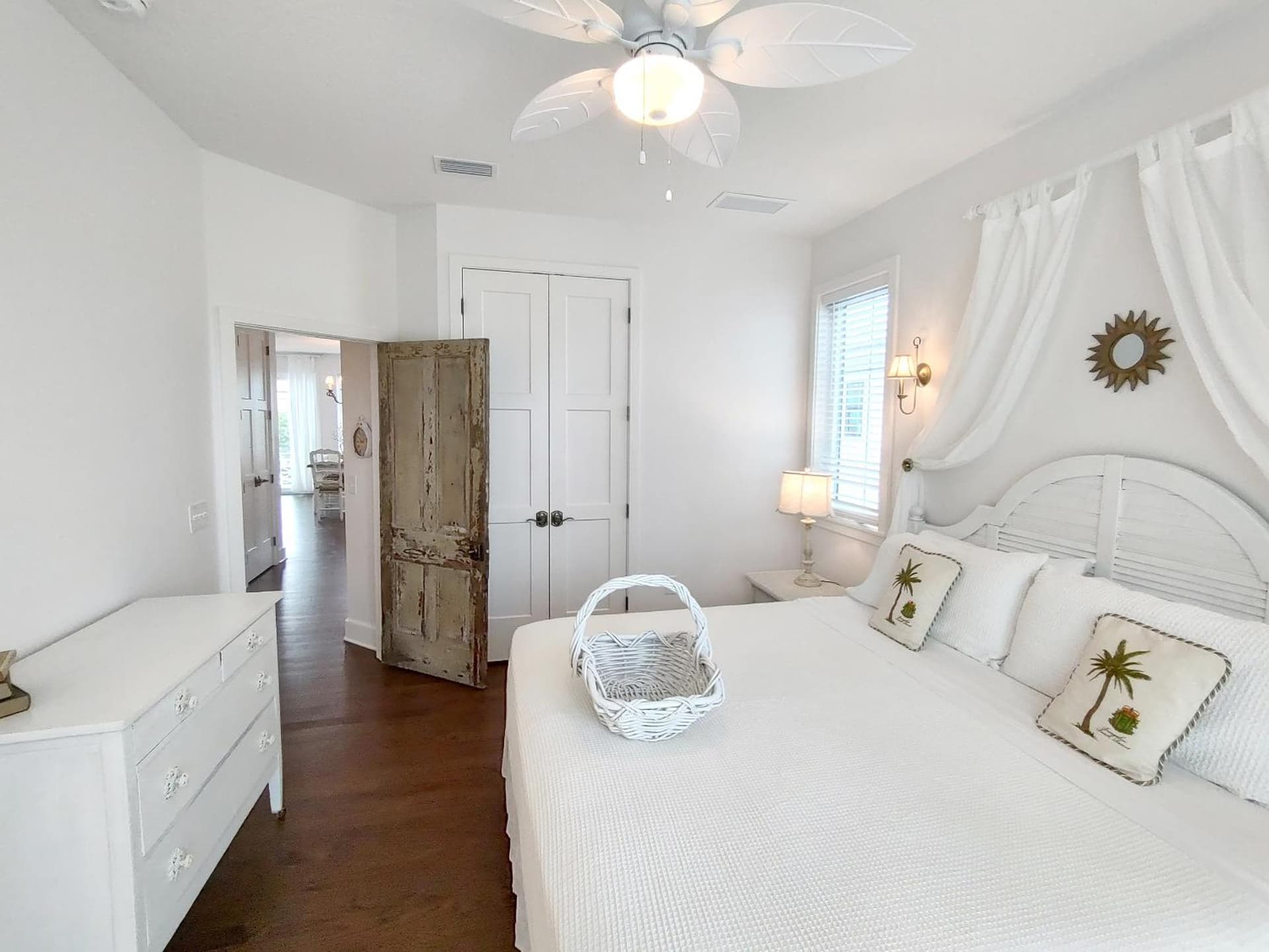 Bungalow Beach Resort gallery photo in Bradenton Beach, FL — image 11