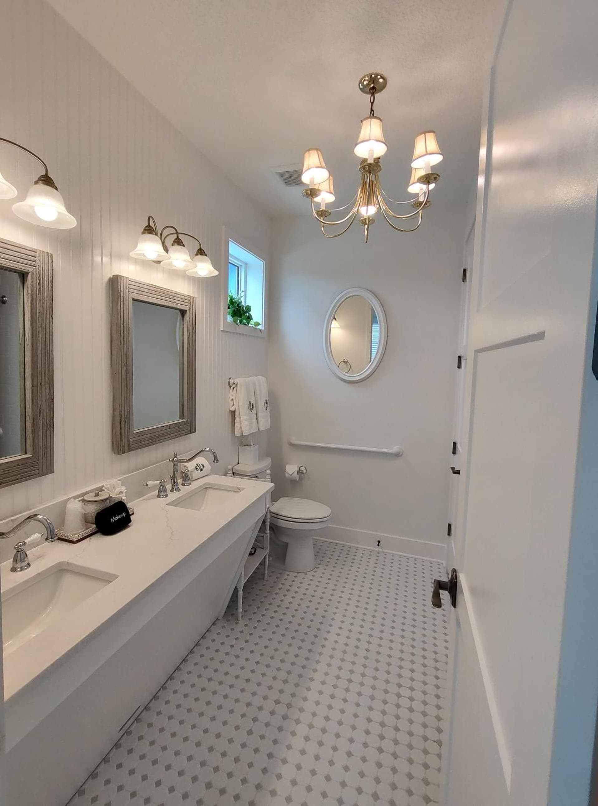 Bungalow Beach Resort gallery photo in Bradenton Beach, FL — image 8