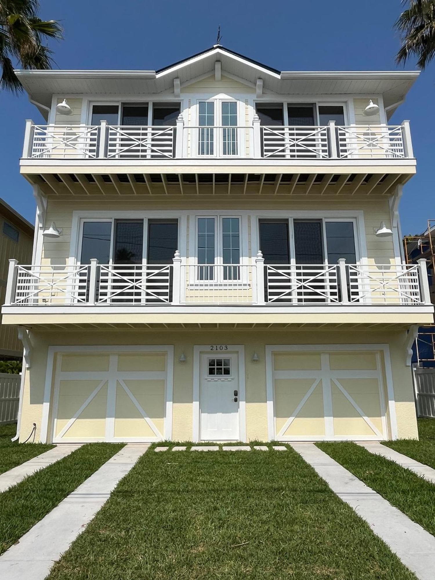 Bungalow Beach Resort featured exterior or lobby in Bradenton Beach, FL — similar hotel