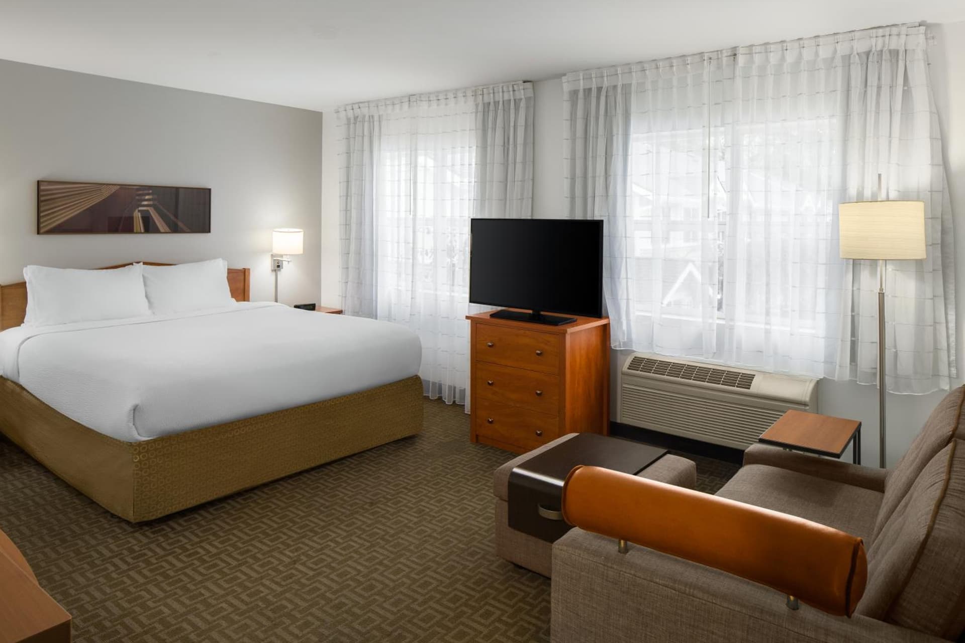 TownePlace Suites by Marriott Seattle Southcenter interior in Kent, WA — gallery photo 2