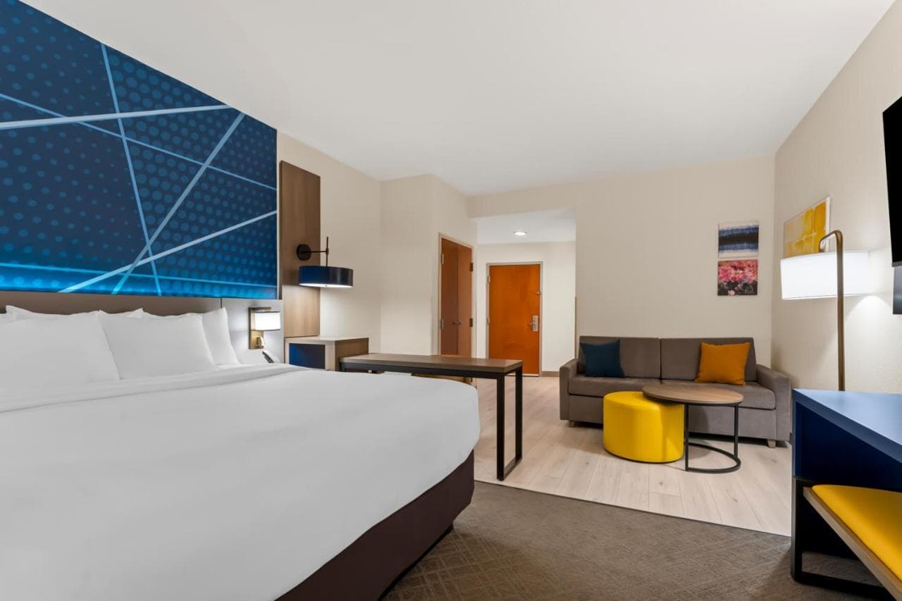 Comfort Suites Augusta Riverwatch gallery photo in Augusta, GA — image 47
