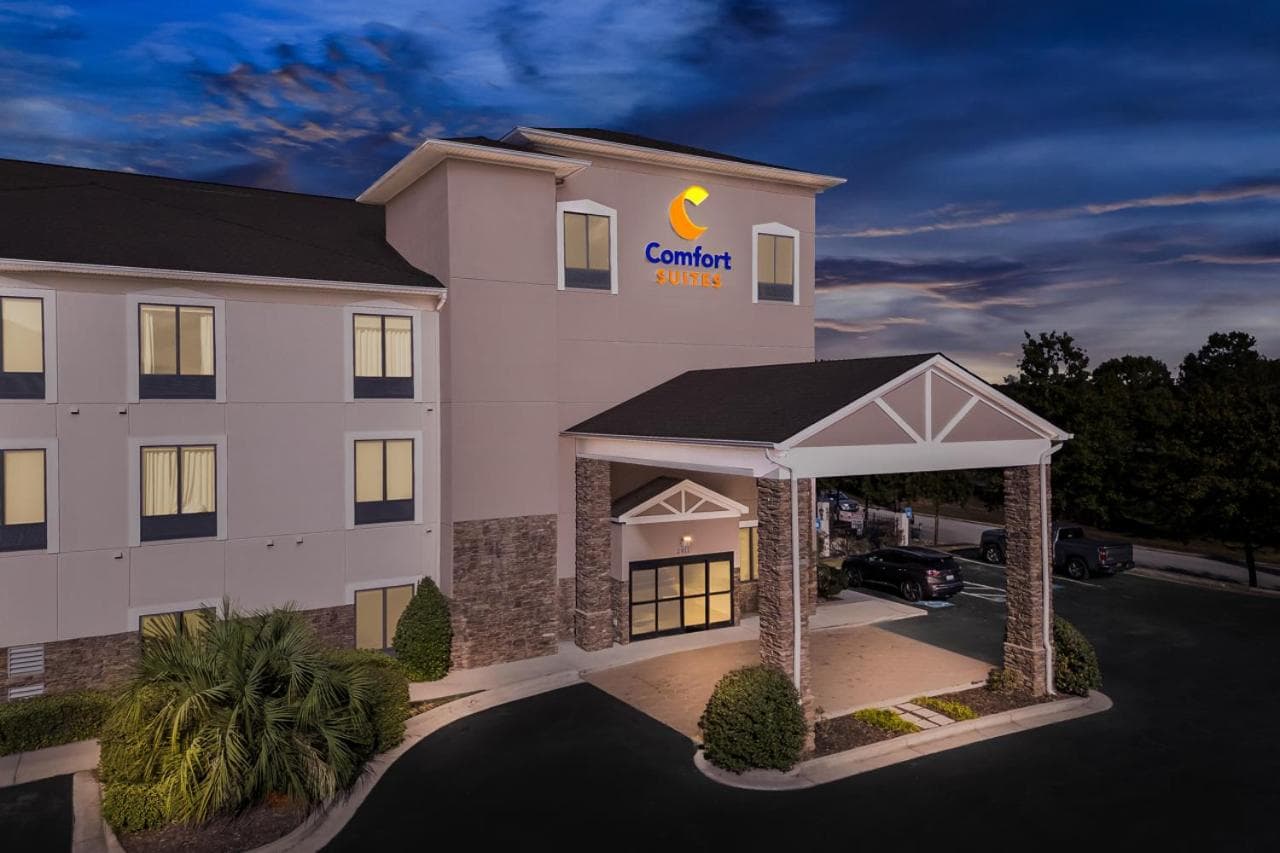 Comfort Suites Augusta Riverwatch gallery photo in Augusta, GA — image 64