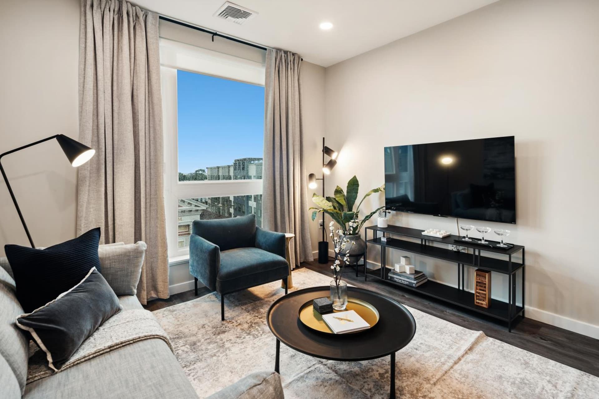 Luxury Furnished Apartments by Hyatus Downtown at Yale gallery photo in New Haven, CT — image 69