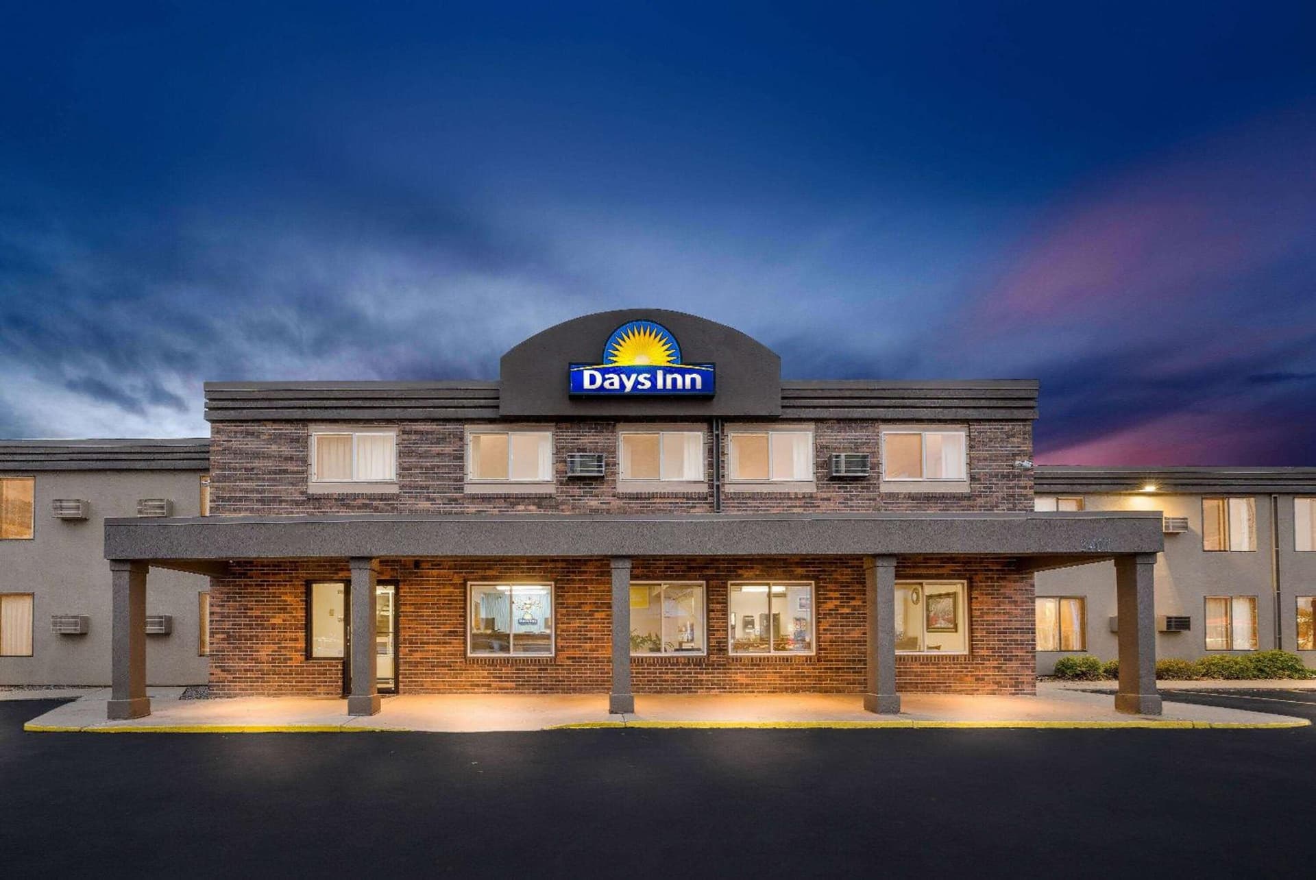Days Inn by Wyndham Sioux Falls property views in Sioux Falls, SD — gallery photo 3