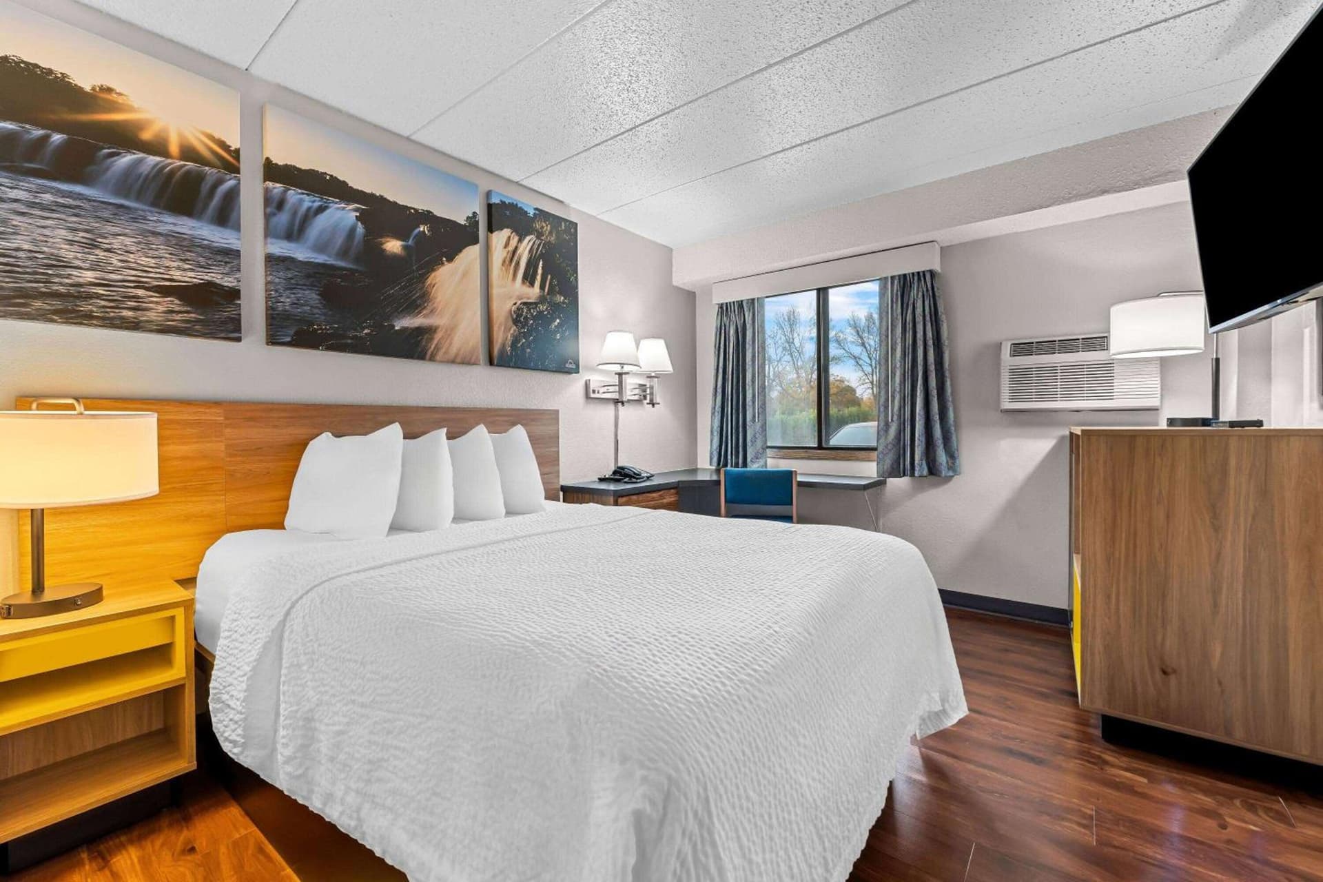 Days Inn by Wyndham Sioux Falls gallery photo in Sioux Falls, SD — image 45