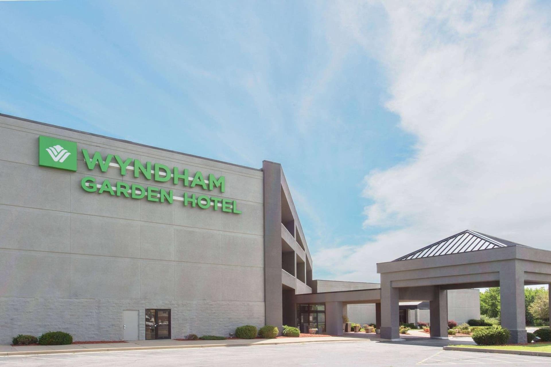 Wyndham Garden Conference Center Champaign - Urbana interior in Champaign, IL — gallery photo 2