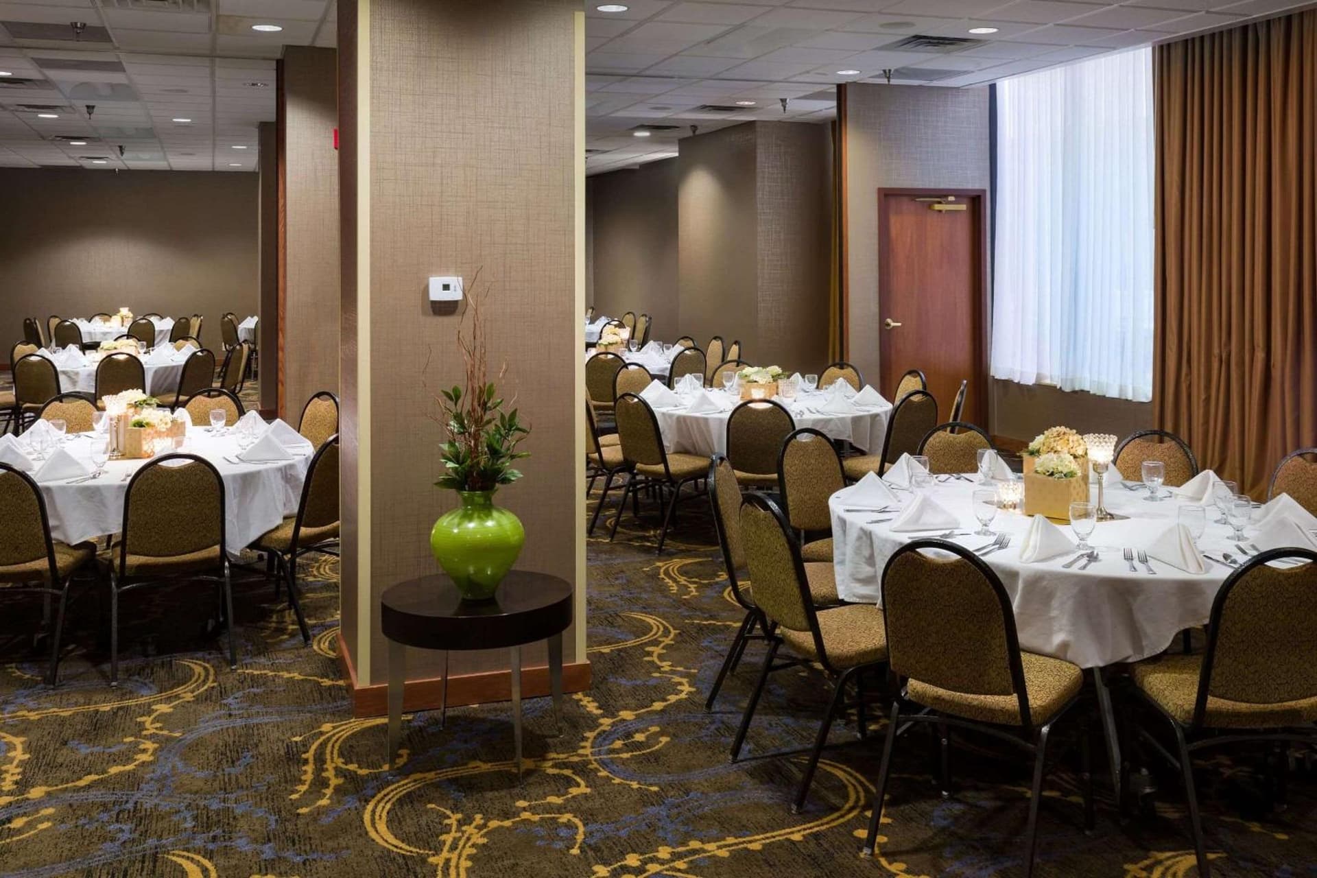 Radisson Hotel Bismarck gallery photo in Bismarck, ND — image 44