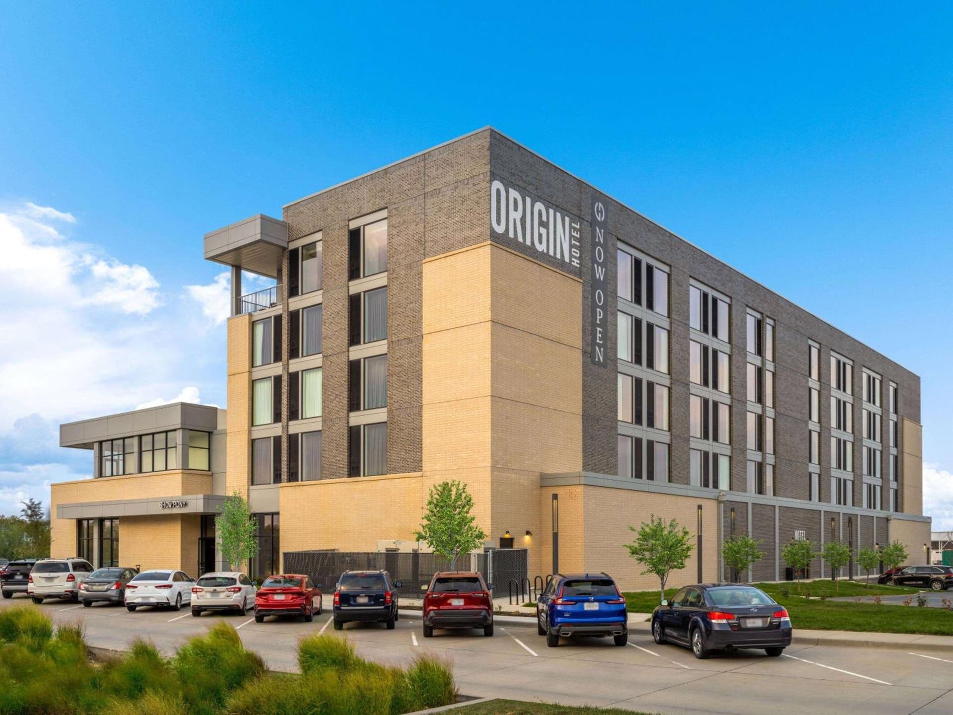 Origin Kansas City Riverfront, a Wyndham Hotel interior in Kansas City, MO — gallery photo 2