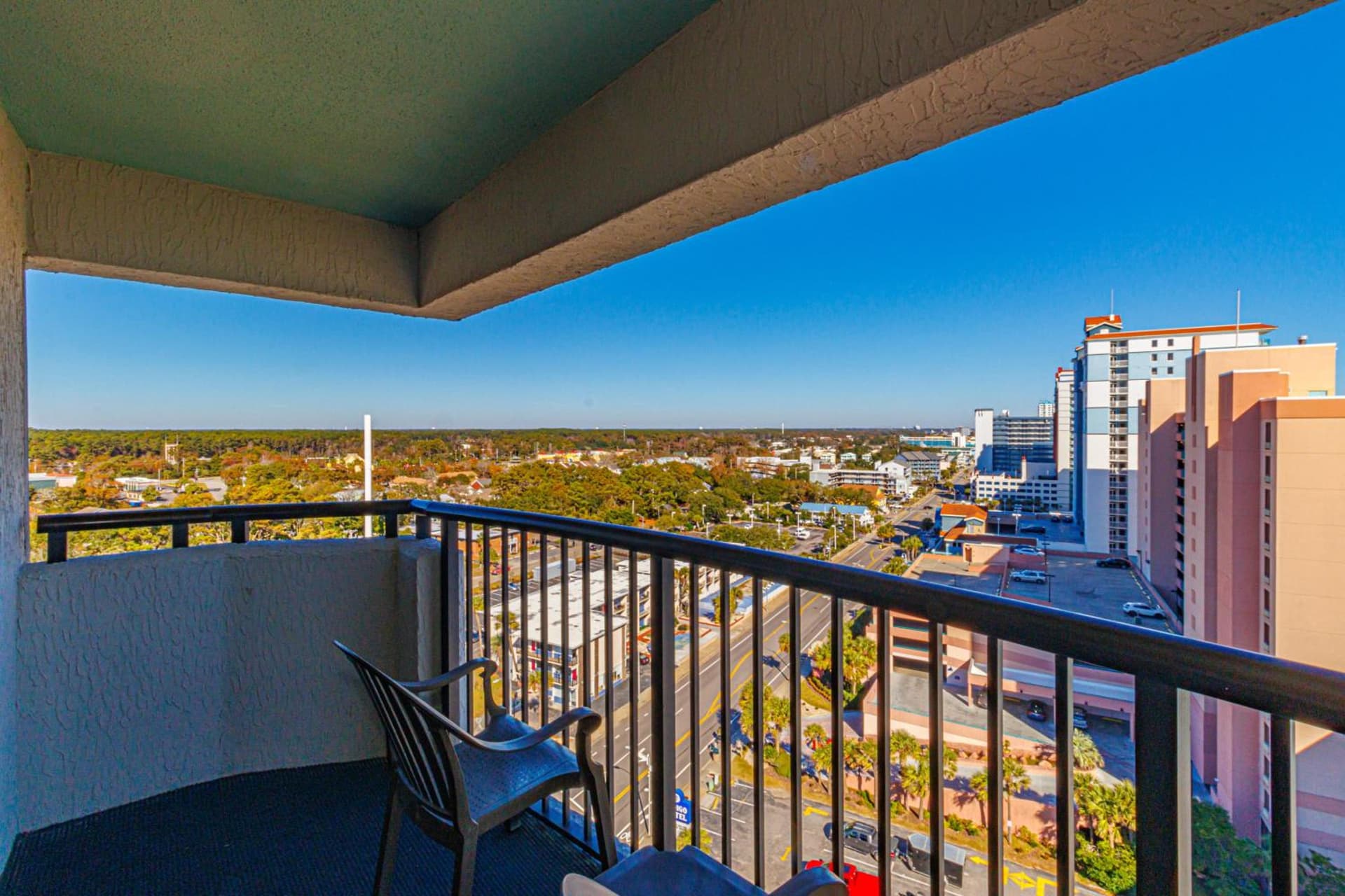 Gorgeous 1 Bedroom Oceanview Condo! Sleeps 6 Guests! Compass Cove 1525 interior in Myrtle Beach, SC — gallery photo 2