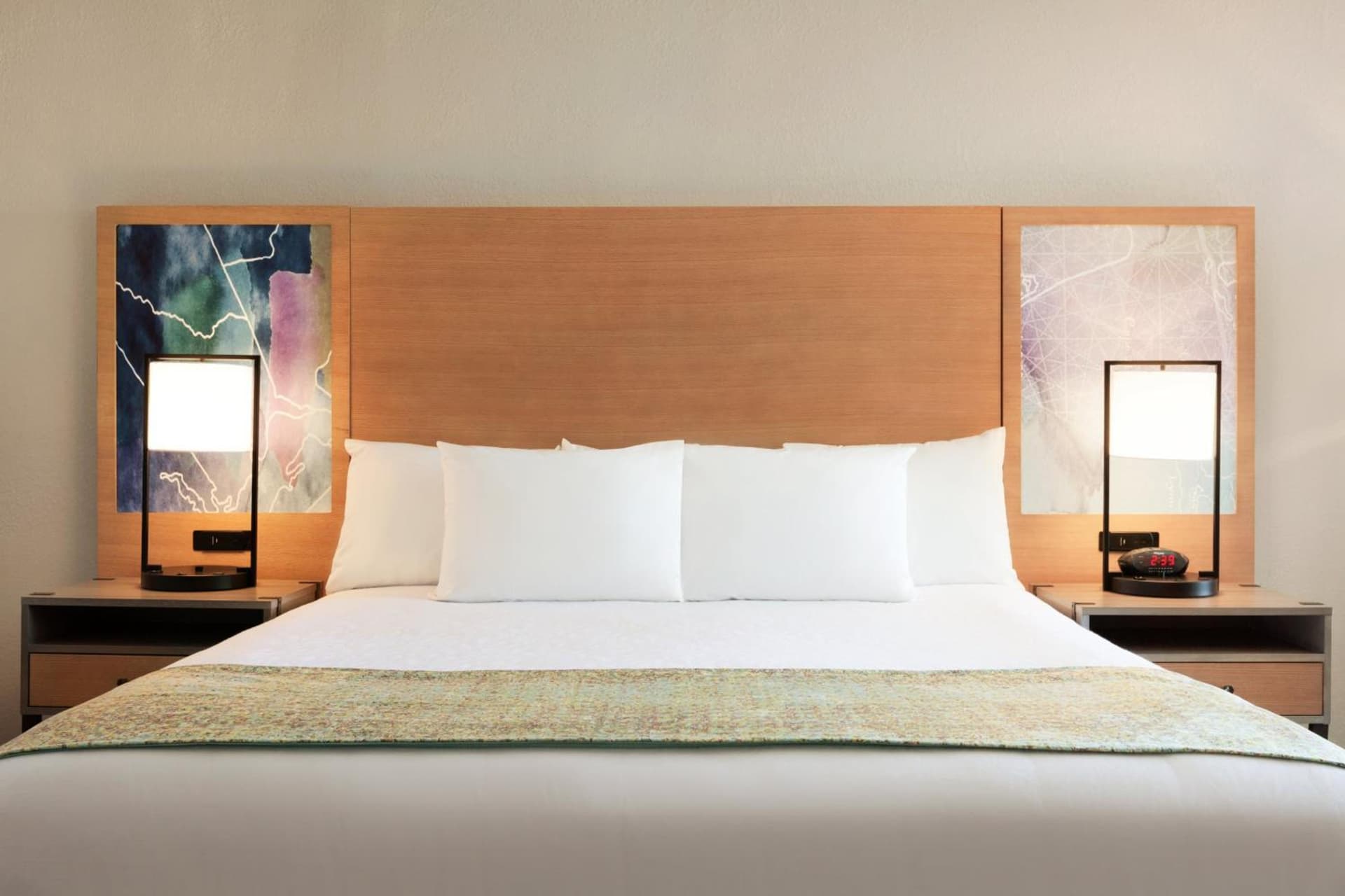 Surfbreak Virginia Beach Oceanfront, an Ascend Collection Hotel property views in Virginia Beach, VA — gallery photo 3