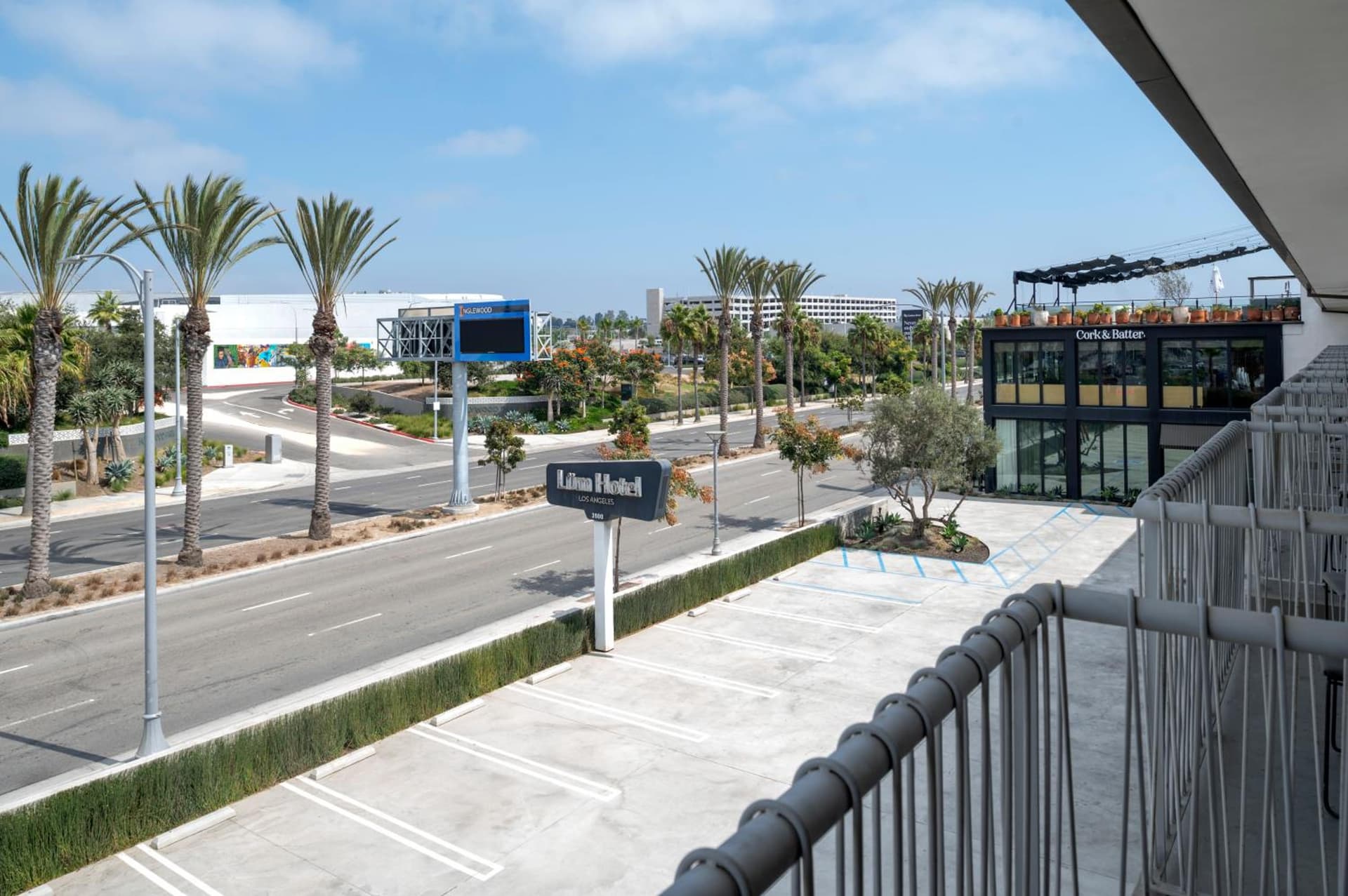 The Lum Hotel Los Angeles Stadium District gallery photo in Inglewood, CA — image 7