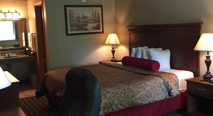 Best Western Stroud Motor Lodge interior in Stroud, OK — gallery photo 2
