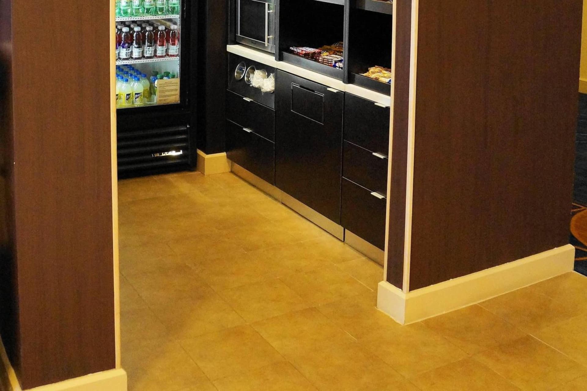 Courtyard by Marriott Baldwin Park gallery photo in Baldwin Park, CA — image 17