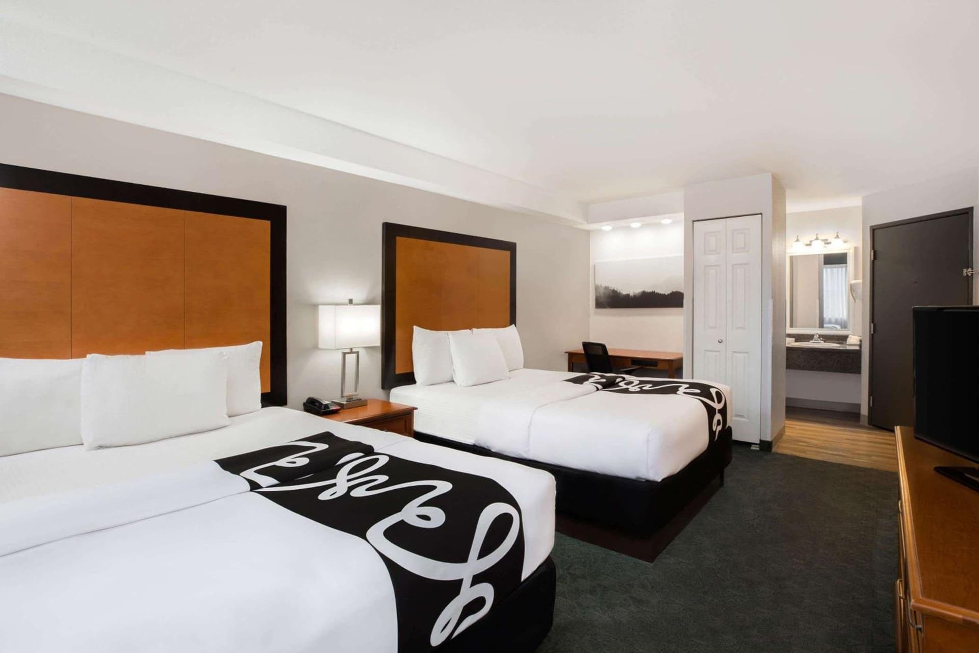 La Quinta Inn by Wyndham Everett gallery photo in Everett, WA — image 33