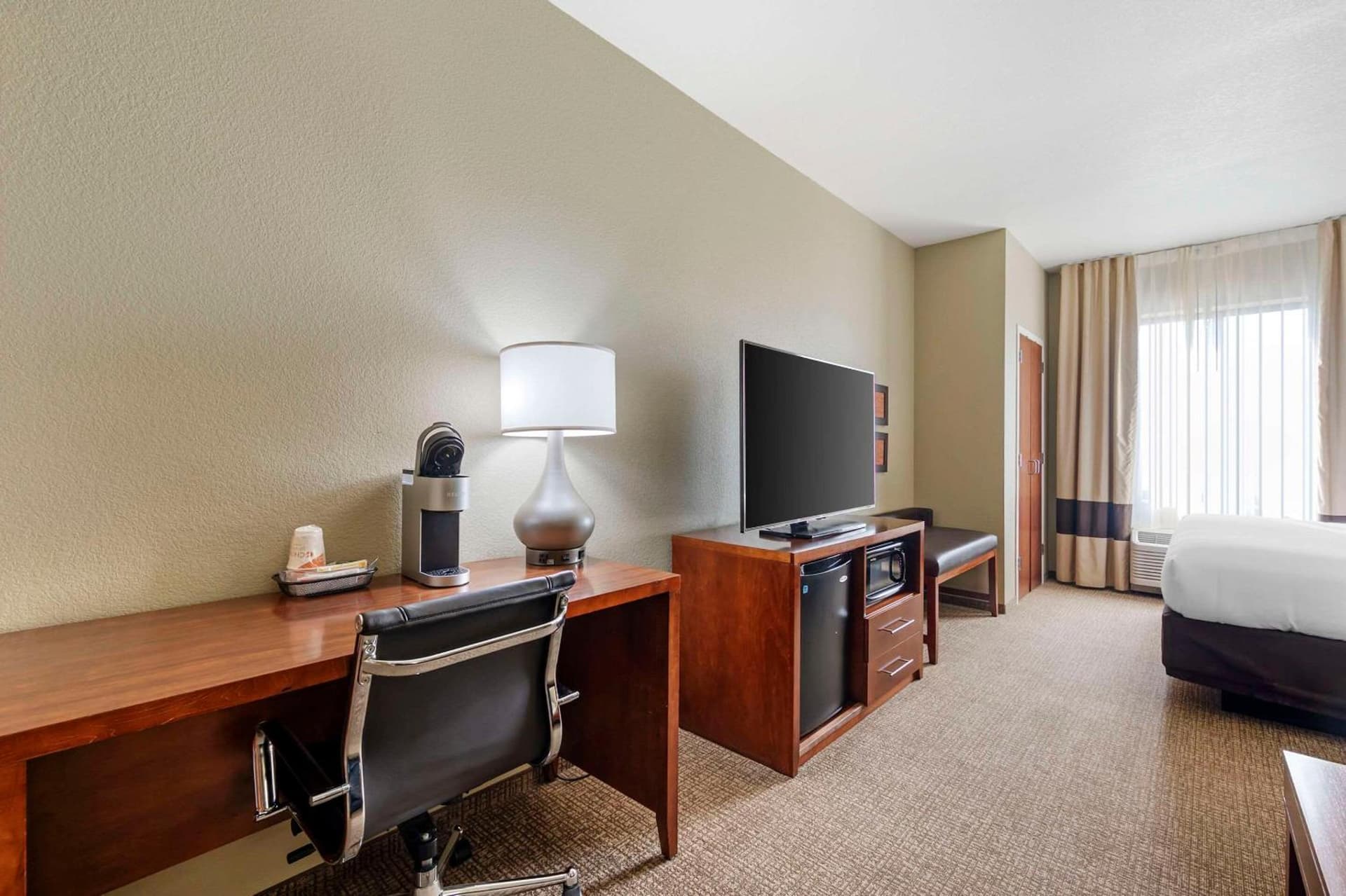 Comfort Inn & Suites property views in Cheyenne, WY — gallery photo 3