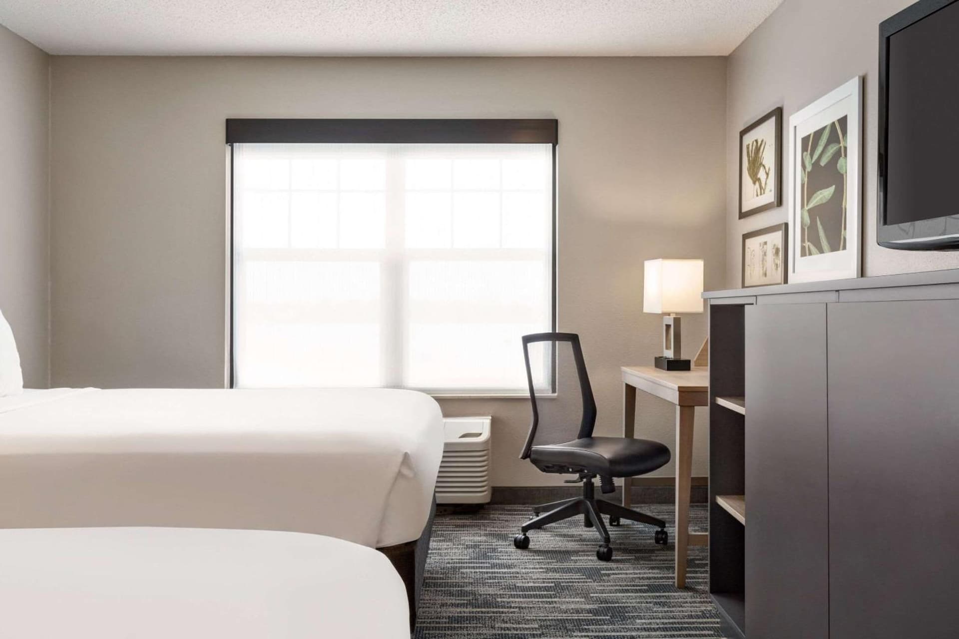 Country Inn & Suites by Radisson, St Cloud East, MN gallery photo in Saint Cloud, MN — image 33