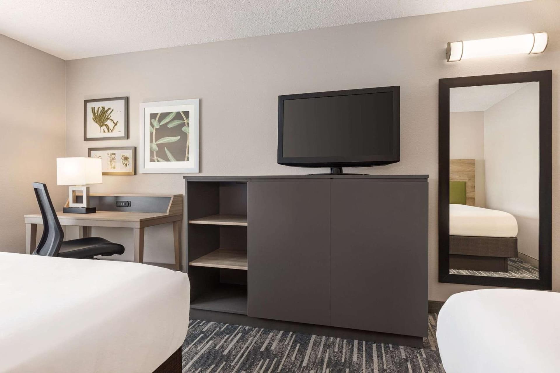 Country Inn & Suites by Radisson, St Cloud East, MN gallery photo in Saint Cloud, MN — image 64