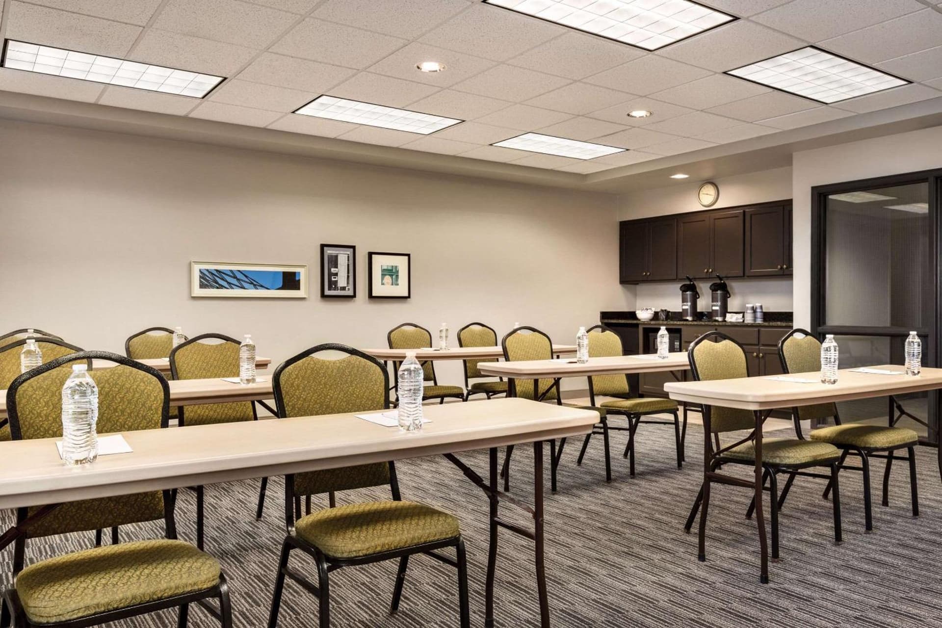 Country Inn & Suites by Radisson, St Cloud East, MN gallery photo in Saint Cloud, MN — image 45