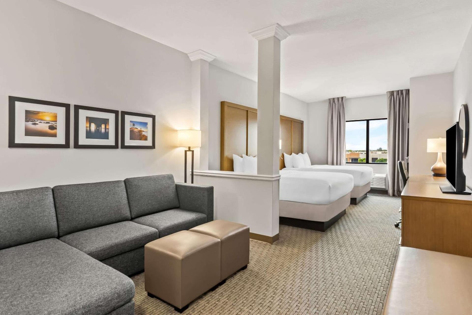 Comfort Suites Stuart-Hutchinson Island interior in Stuart, FL — gallery photo 2