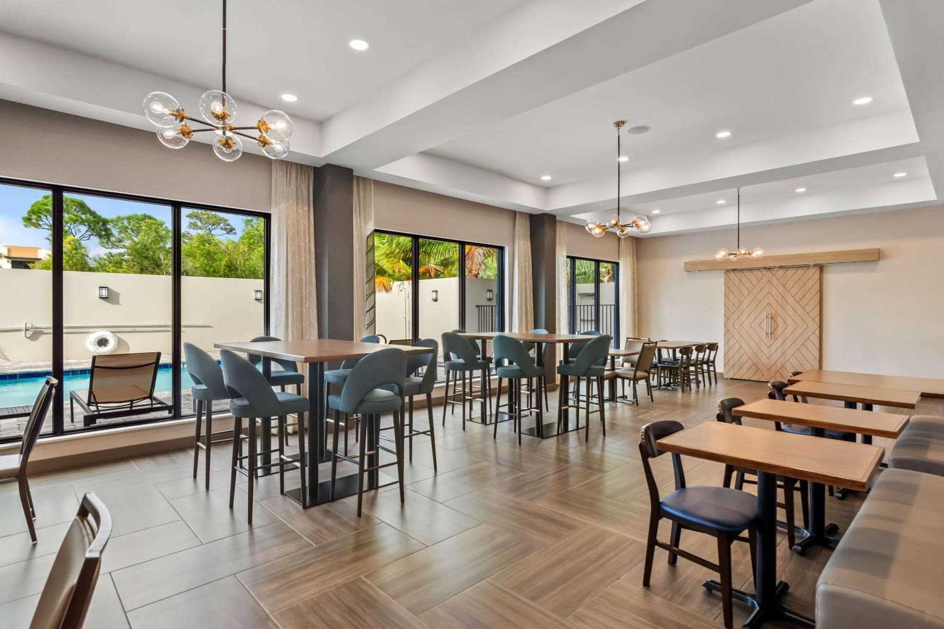 Comfort Suites Stuart-Hutchinson Island gallery photo in Stuart, FL — image 6