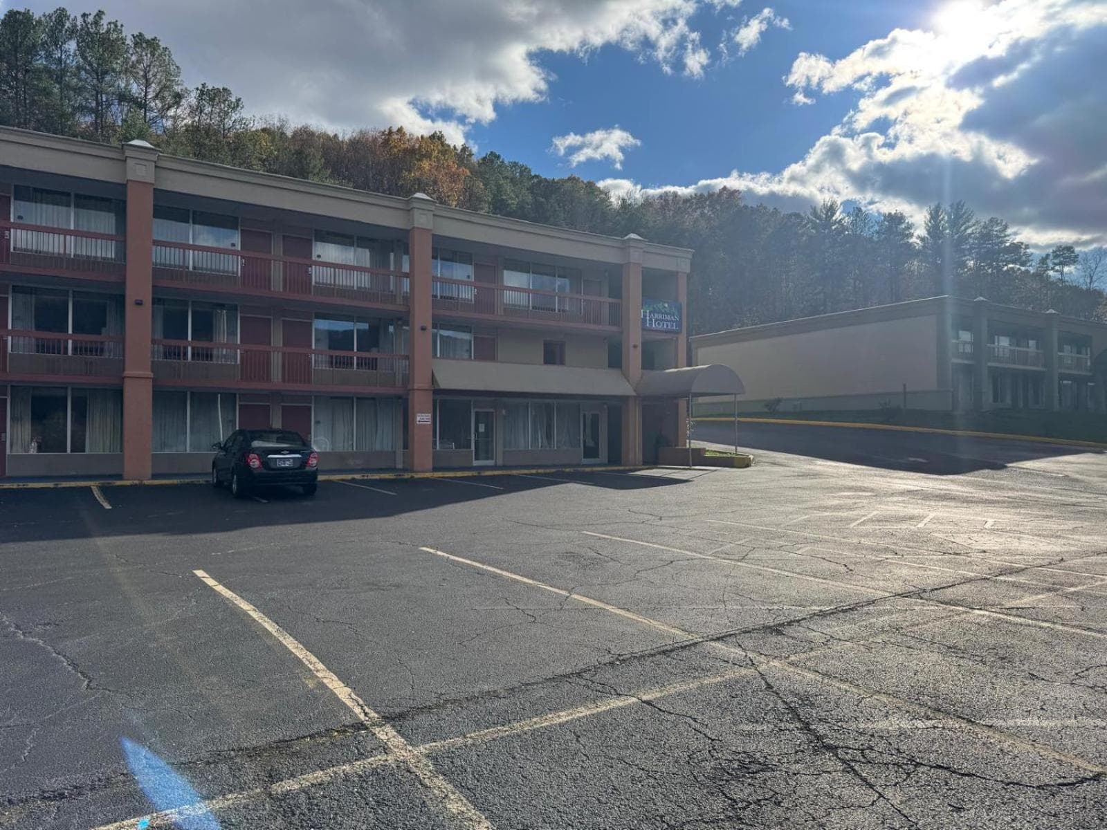 OYO Hotel Harriman near I-40 featured exterior or lobby in Harriman, TN — similar hotel