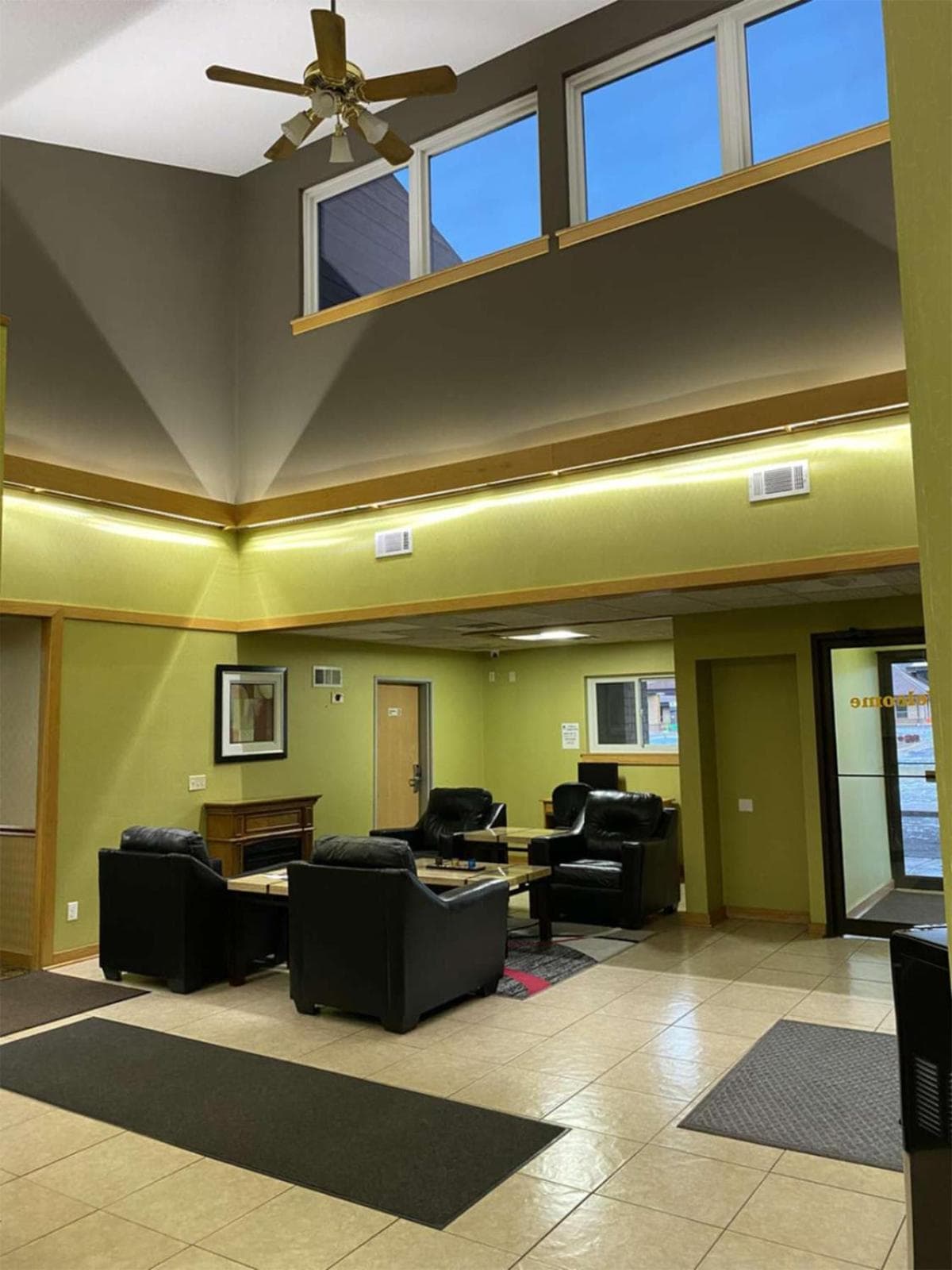 Coratel Inn and Suites By Jasper River Falls gallery photo in River Falls, WI — image 19