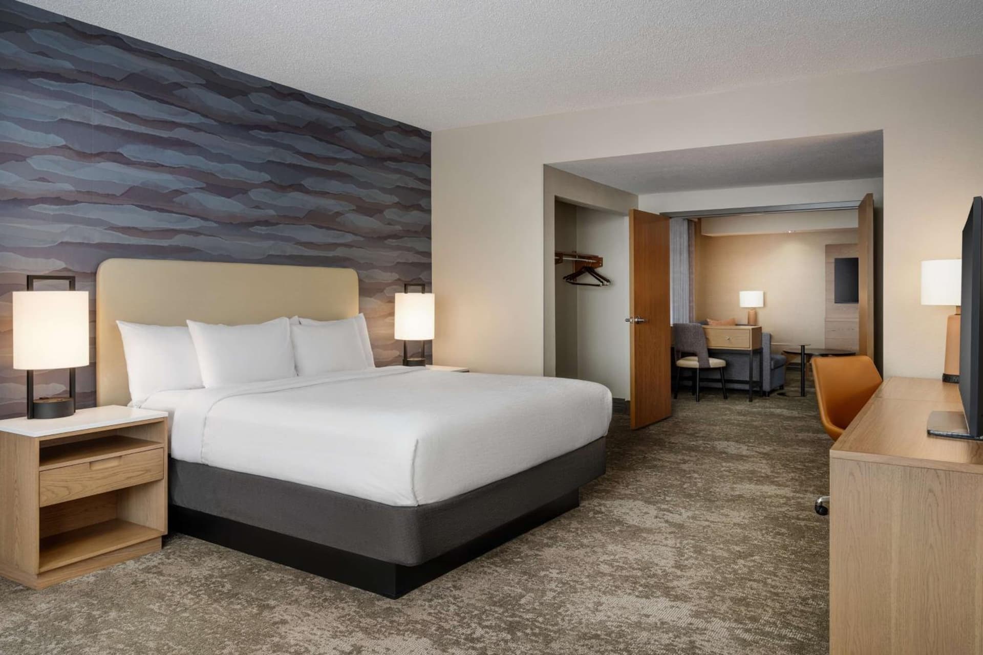 Embassy Suites North Charleston Airport Hotel Convention gallery photo in Charleston, SC — image 16