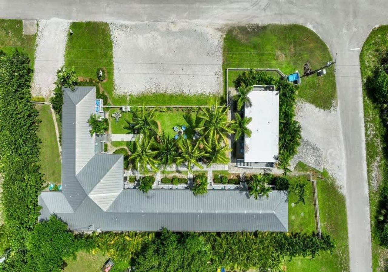 Seahorse Beach Bungalows featured exterior or lobby in Fort Pierce, FL — similar hotel