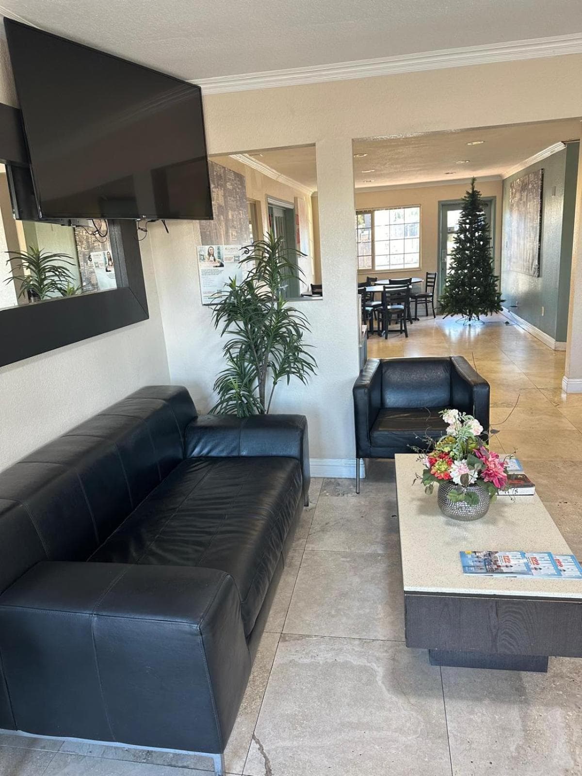 Hotel Avenida - Oceanside Camp Pendleton gallery photo in Oceanside, CA — image 39
