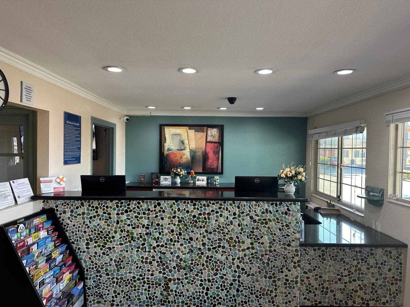 Hotel Avenida - Oceanside Camp Pendleton gallery photo in Oceanside, CA — image 19