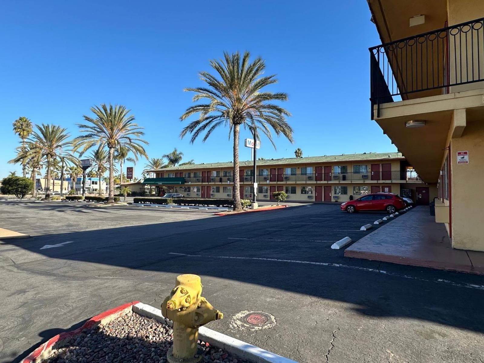 Hotel Avenida - Oceanside Camp Pendleton gallery photo in Oceanside, CA — image 31