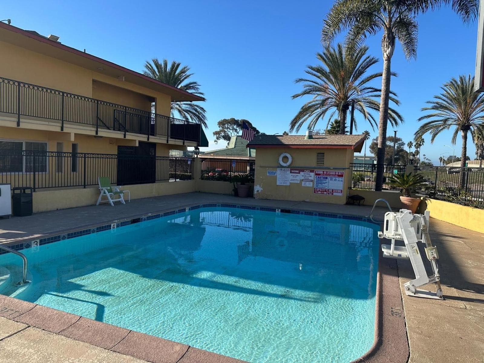 Hotel Avenida - Oceanside Camp Pendleton gallery photo in Oceanside, CA — image 8