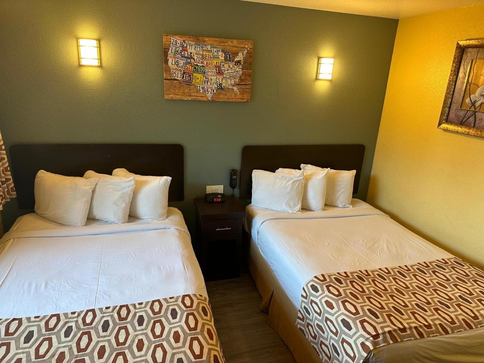 Hotel Avenida - Oceanside Camp Pendleton gallery photo in Oceanside, CA — image 4