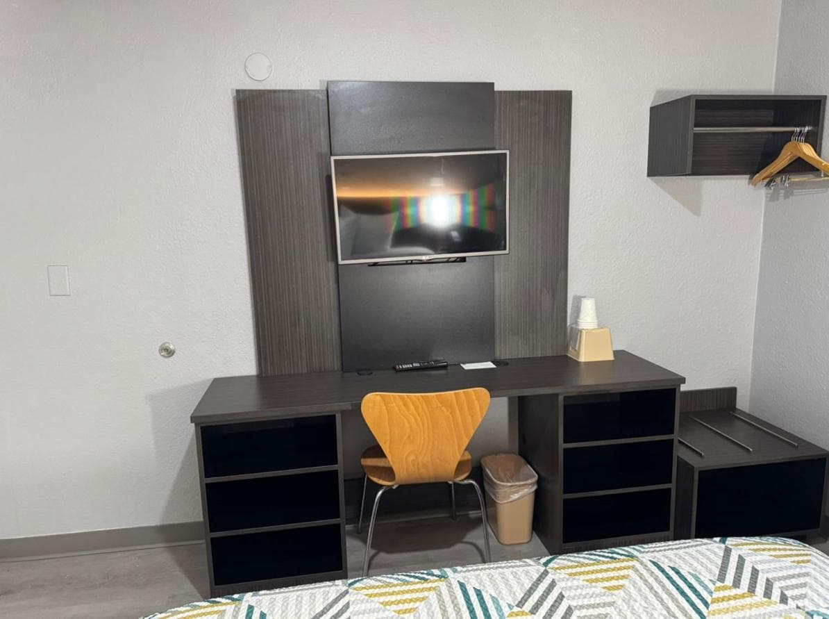 Motel 6-Bismarck, ND property views in Bismarck, ND — gallery photo 3