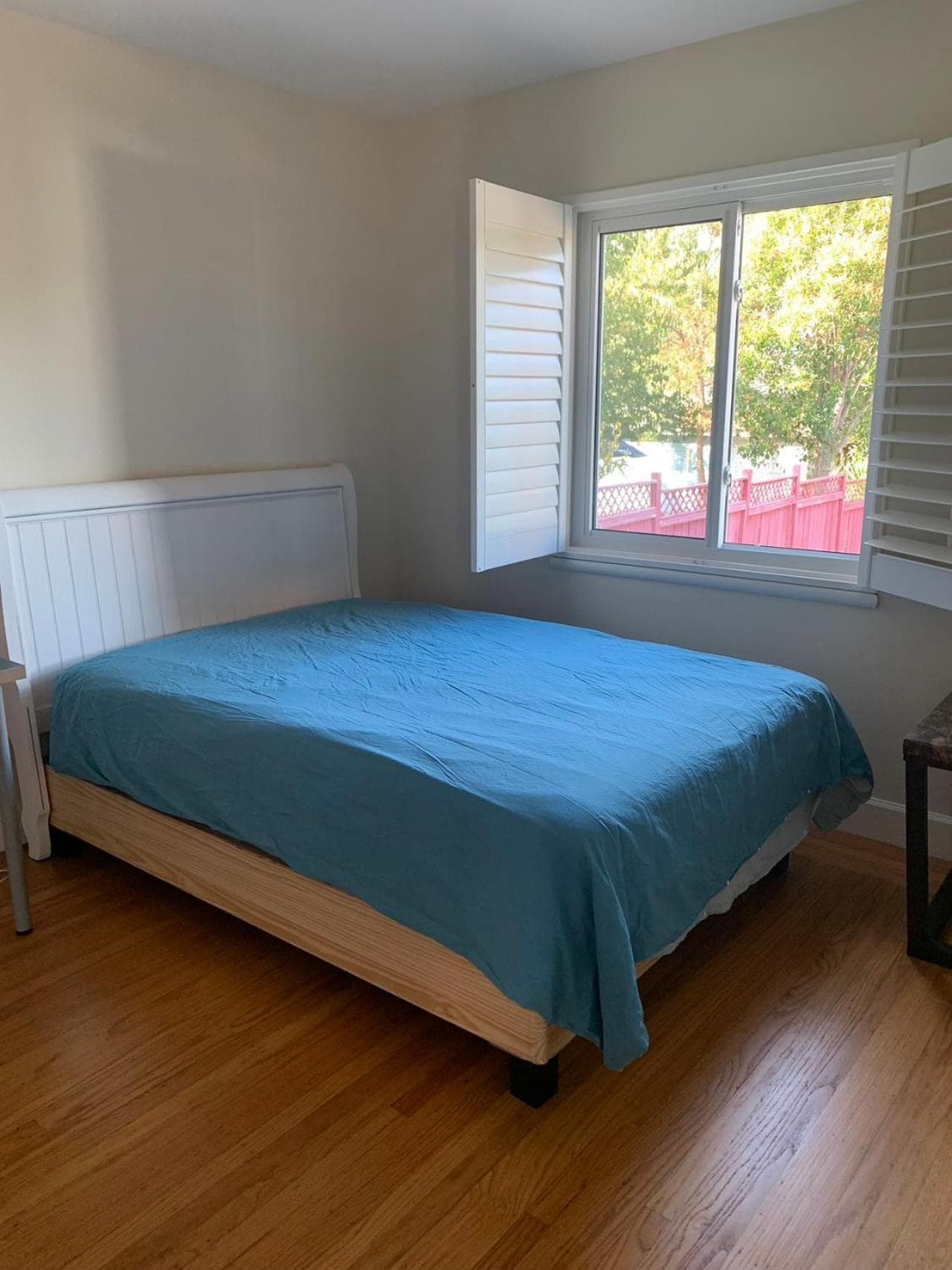 RoomL exterior or lobby in Hayward, CA — main listing photo