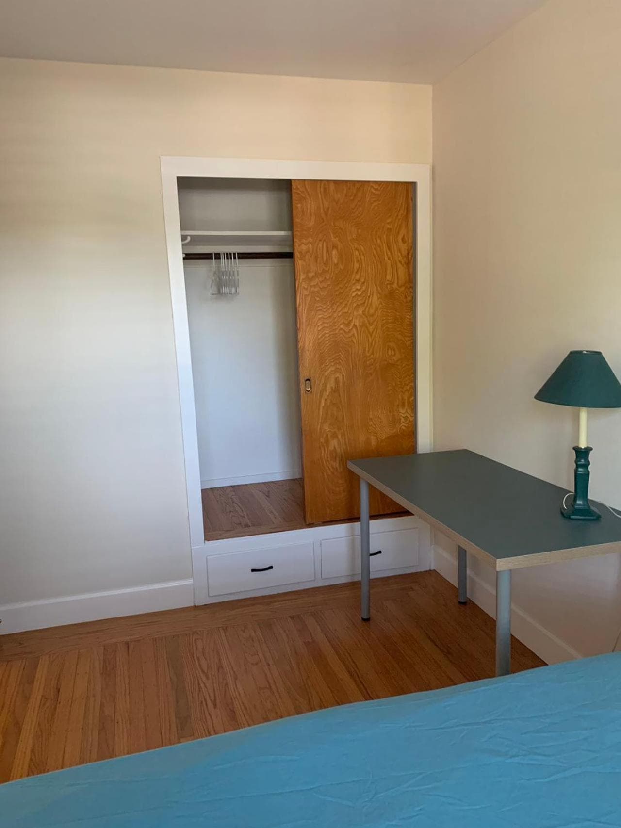 RoomL interior in Hayward, CA — gallery photo 2