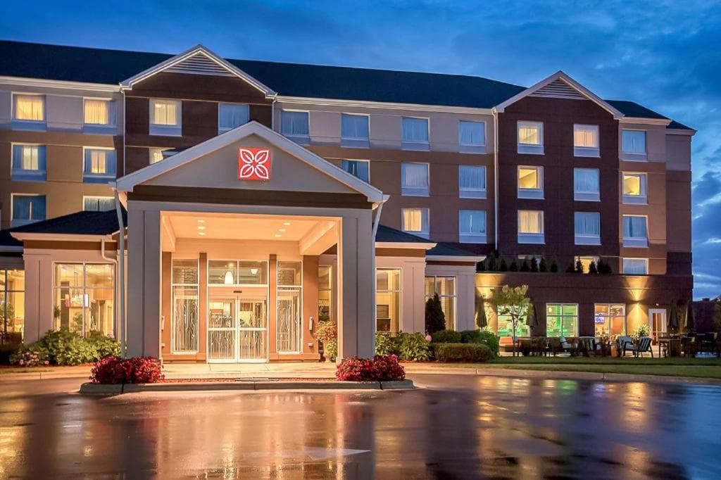 Hilton Garden Inn Green Bay featured exterior or lobby in Green Bay, WI — similar hotel