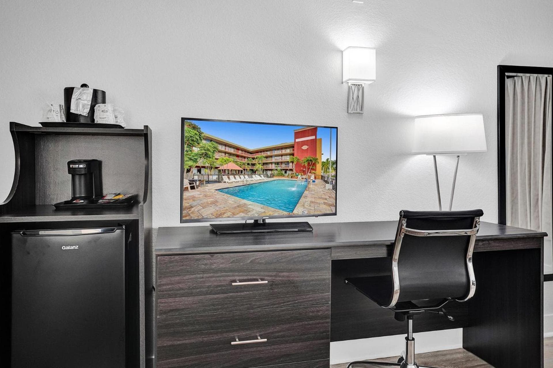 The Harrison Hotel Downtown Hollywood FL, an Ascend Collection Hotel gallery photo in Hollywood, FL — image 4