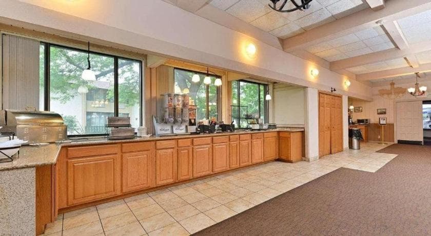 AmericInn by Wyndham La Crosse Riverfront-Conference Center gallery photo in La Crosse, WI — image 35