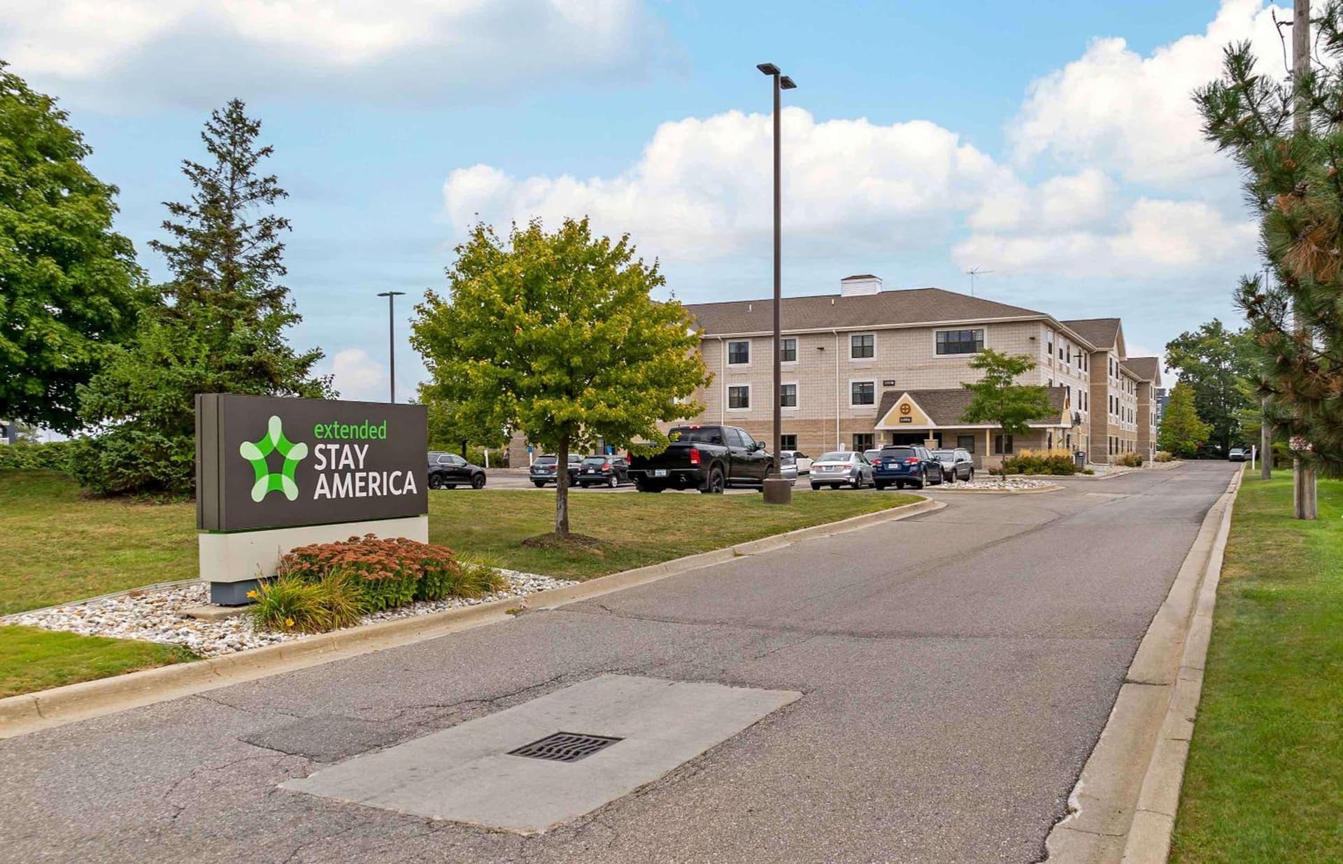 Extended Stay America Suites - Detroit - Madison Heights property views in Madison Heights, MI — gallery photo 3
