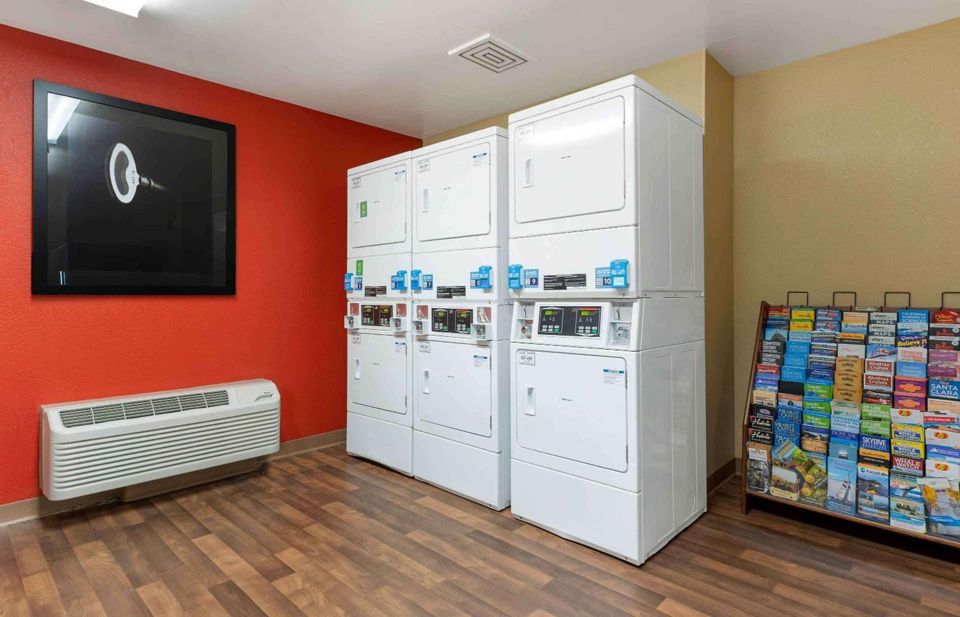 Extended Stay America Suites - San Jose - Morgan Hill gallery photo in Morgan Hill, CA — image 7