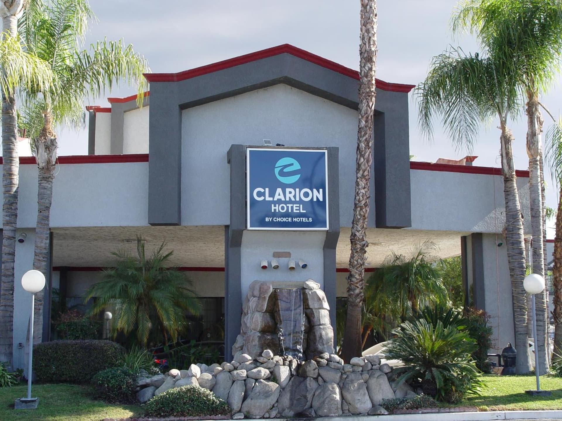Clarion Hotel Bakersfield North gallery photo in Bakersfield, CA — image 47