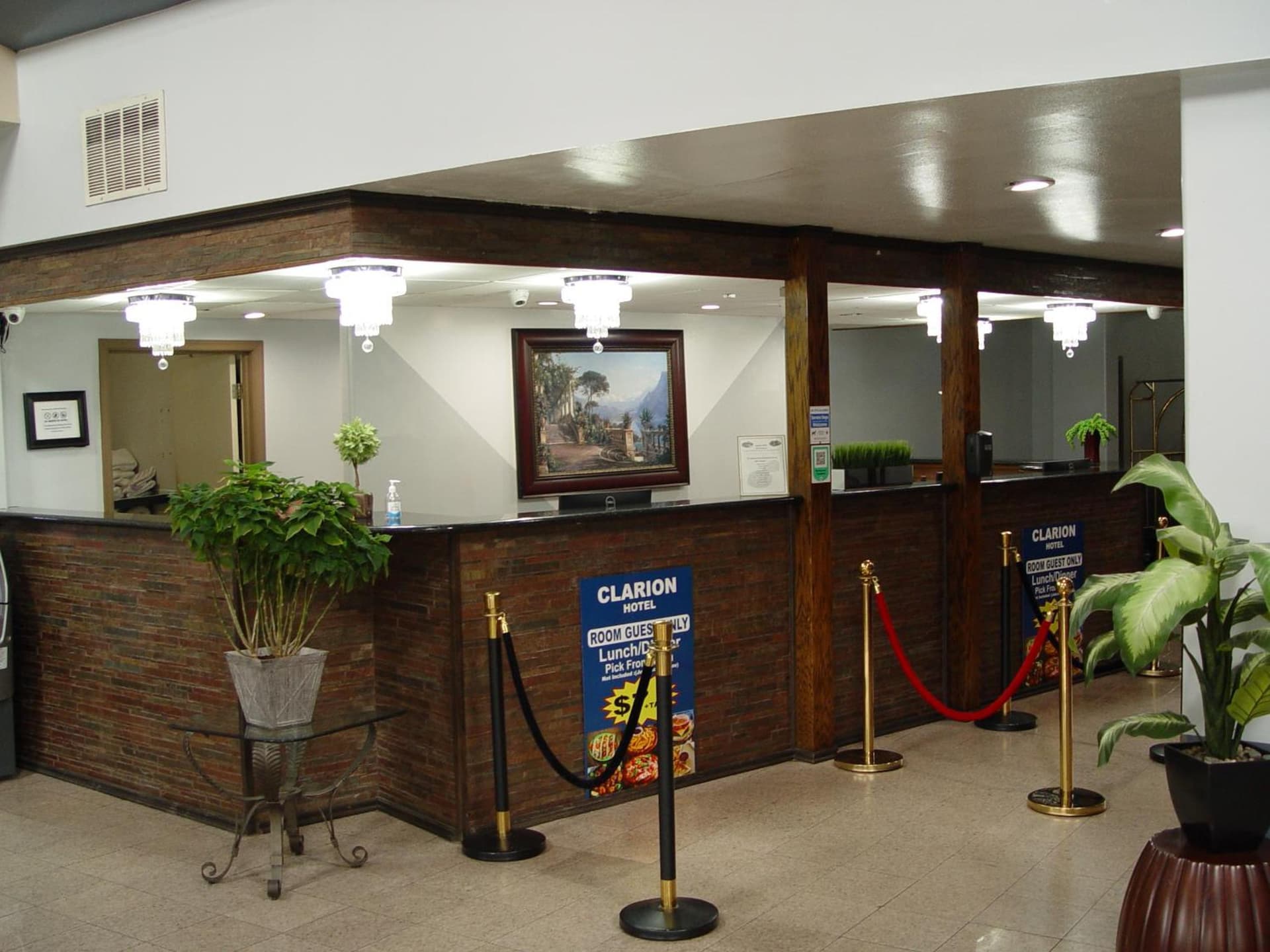Clarion Hotel Bakersfield North gallery photo in Bakersfield, CA — image 51