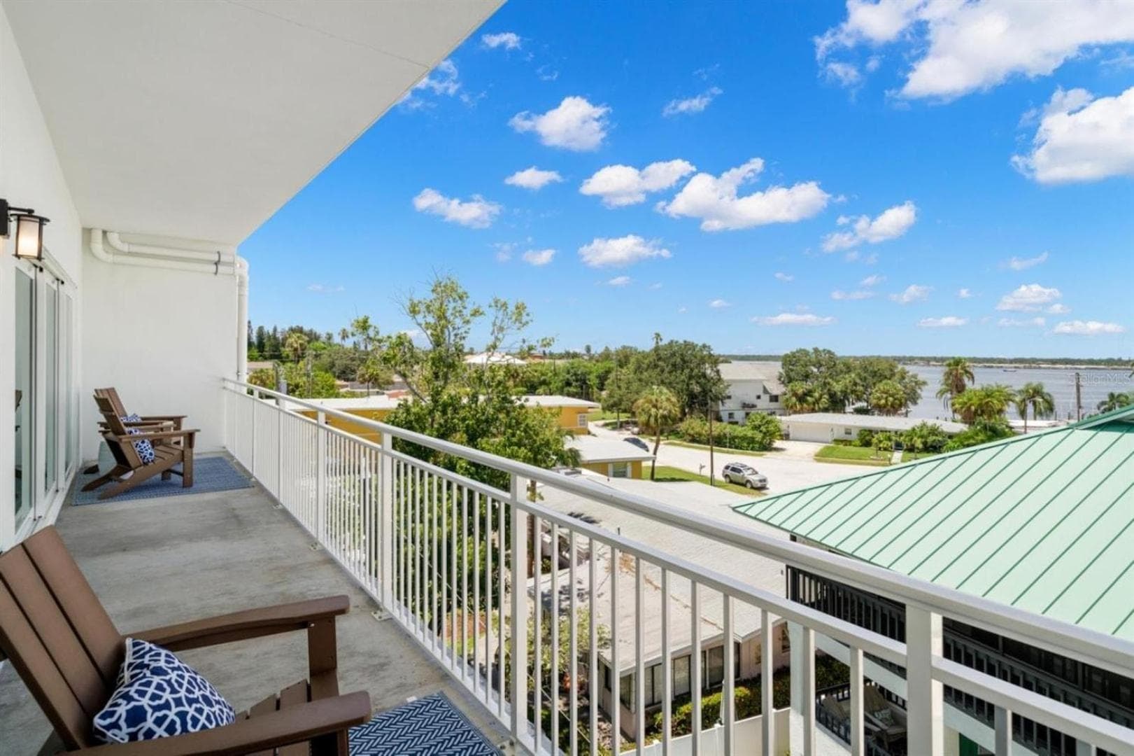 Madeira Del Mar Penthouse #2- Premier featured exterior or lobby in St Pete Beach — similar hotel