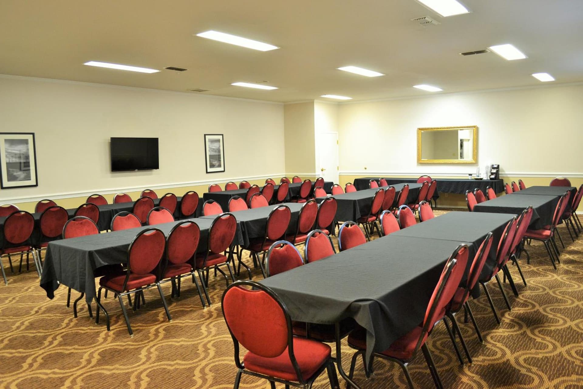 Ashmore Inn and Suites gallery photo in Lubbock, TX — image 30
