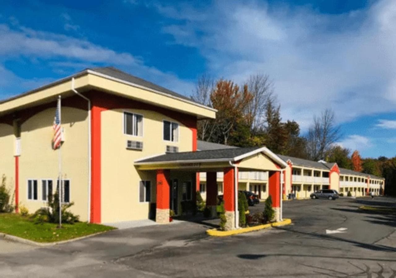 The Sullivan Inn featured exterior or lobby in Monticello, NY — similar hotel