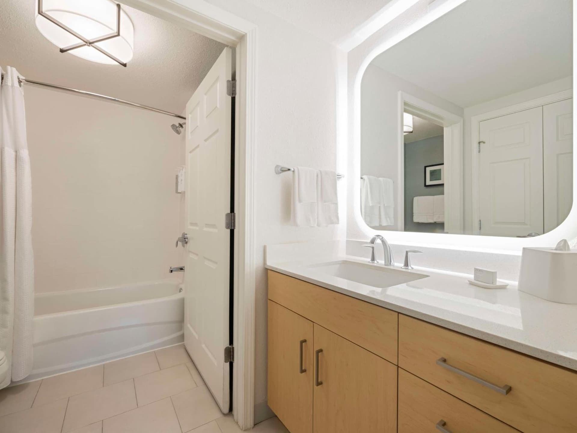 Homewood Suites by Hilton Parsippany-Troy Hills gallery photo in Parsippany, NJ — image 10