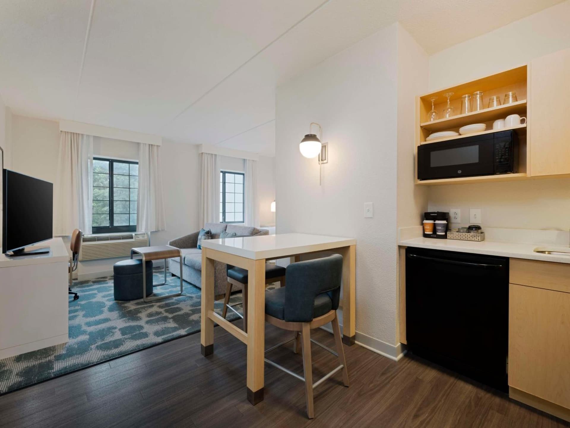 Homewood Suites by Hilton Parsippany-Troy Hills property views in Parsippany, NJ — gallery photo 3
