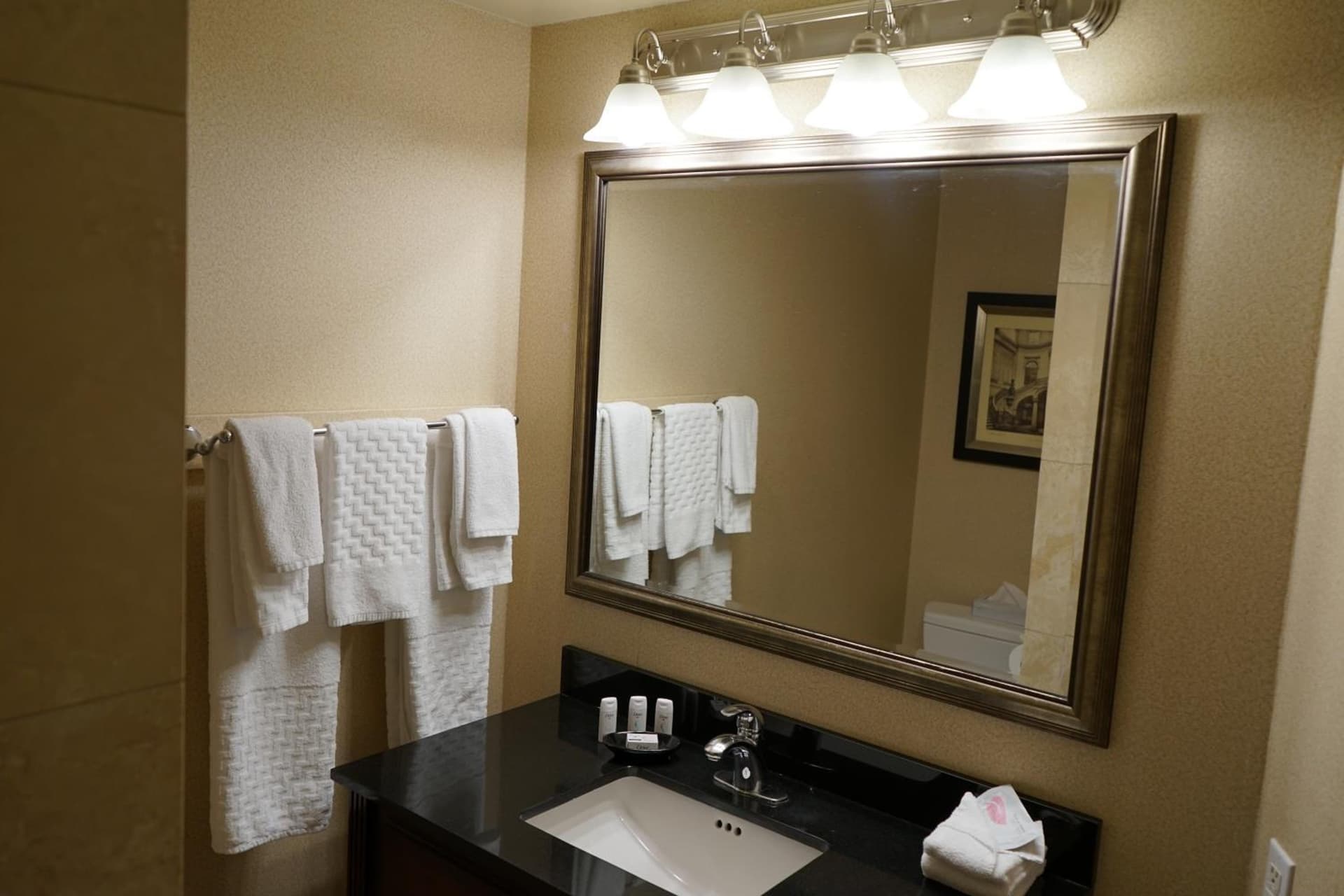 Wingate by Wyndham Bellingham Heritage Inn gallery photo in Bellingham, WA — image 27