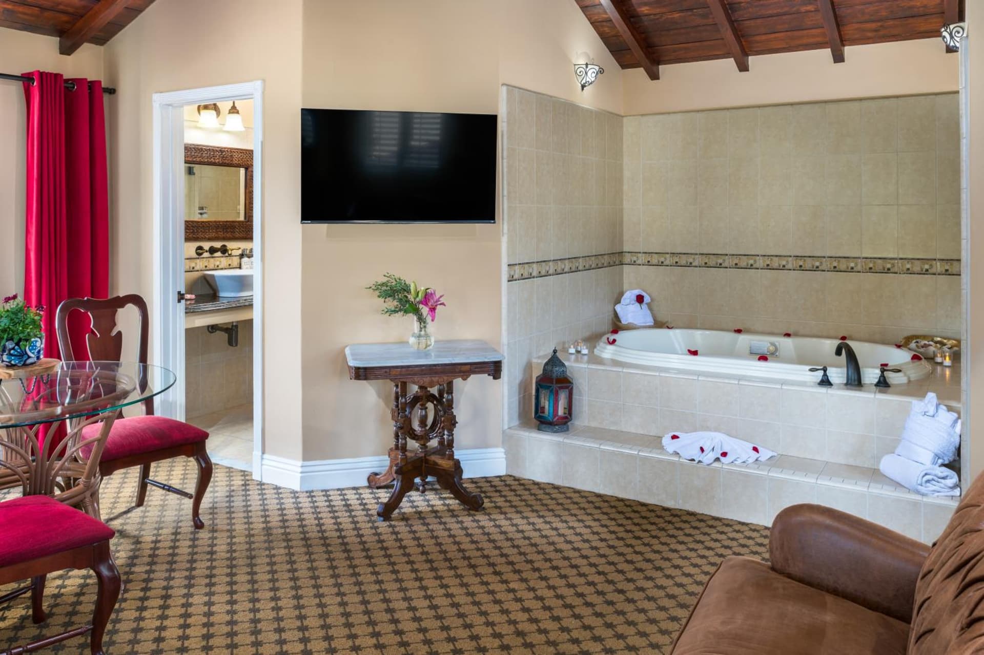 The Eagle Inn gallery photo in Santa Barbara, CA — image 140